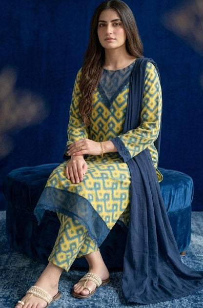 Emerald Ikat Pattern Kurta & Trouser Set - HI Wear Collection